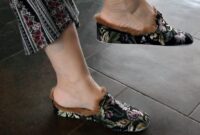 Adults elegant slippers