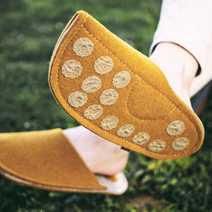 classic slippers - MadeByBears Adults classic slippers